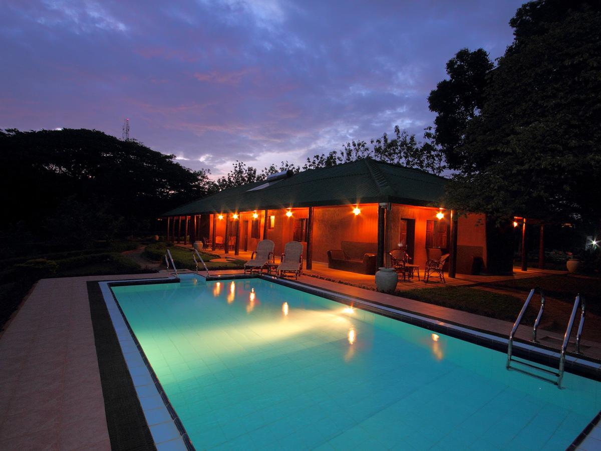Hotel Grand & Gangula Dambulla Exteriér fotografie