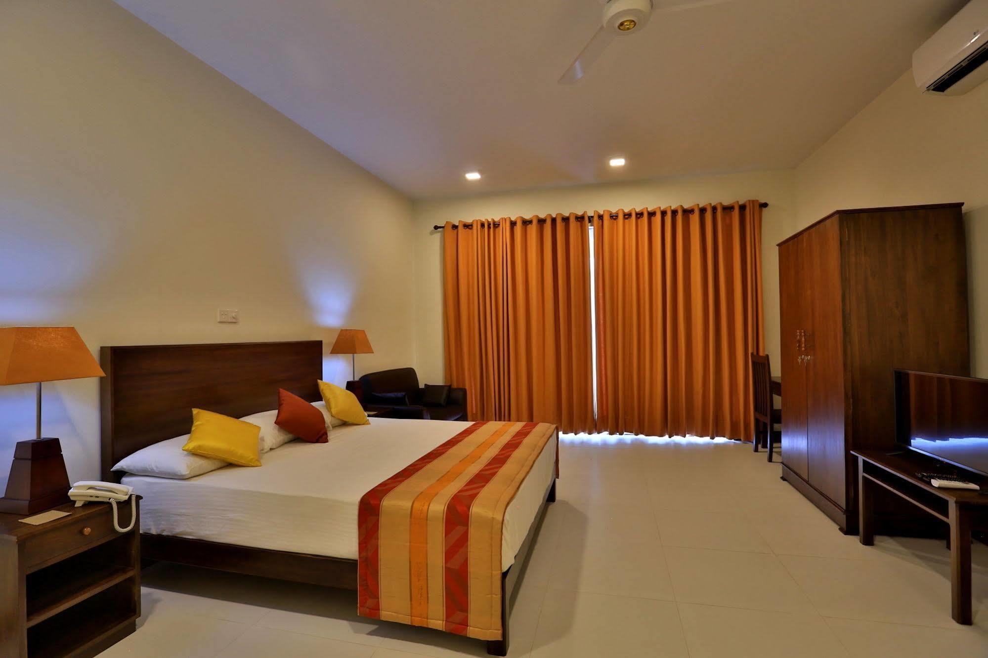 Hotel Grand & Gangula Dambulla Exteriér fotografie