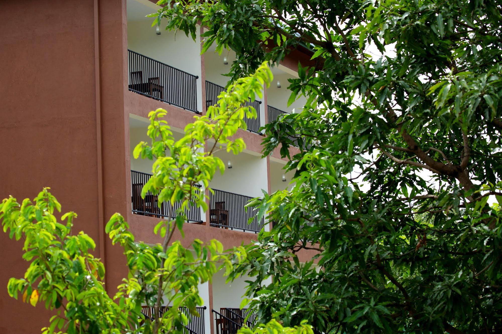 Hotel Grand & Gangula Dambulla Exteriér fotografie