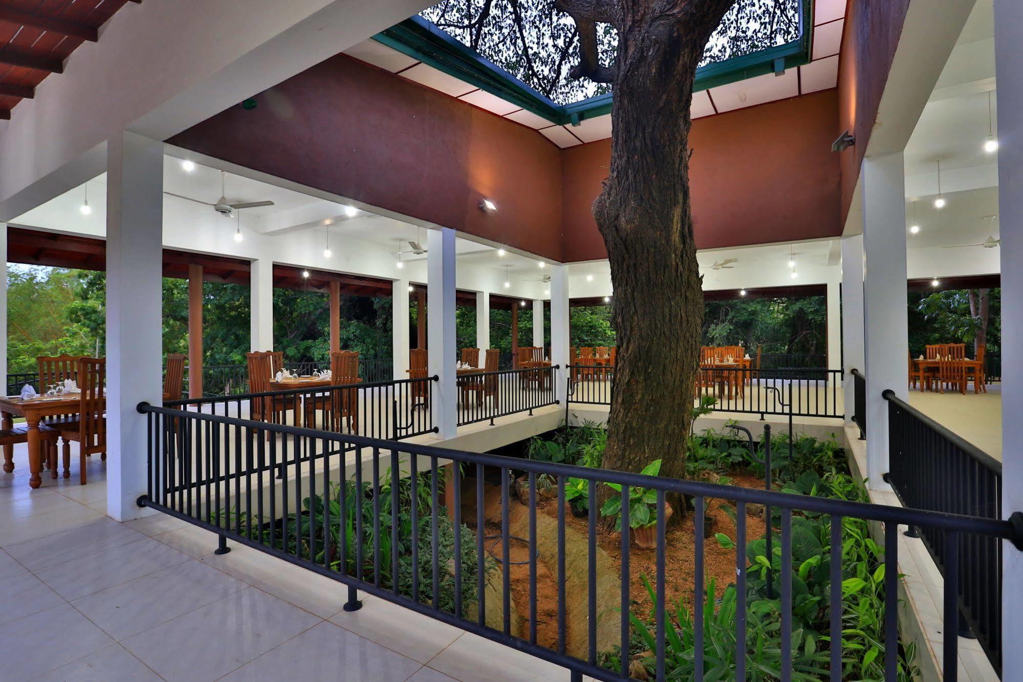 Hotel Grand & Gangula Dambulla Exteriér fotografie